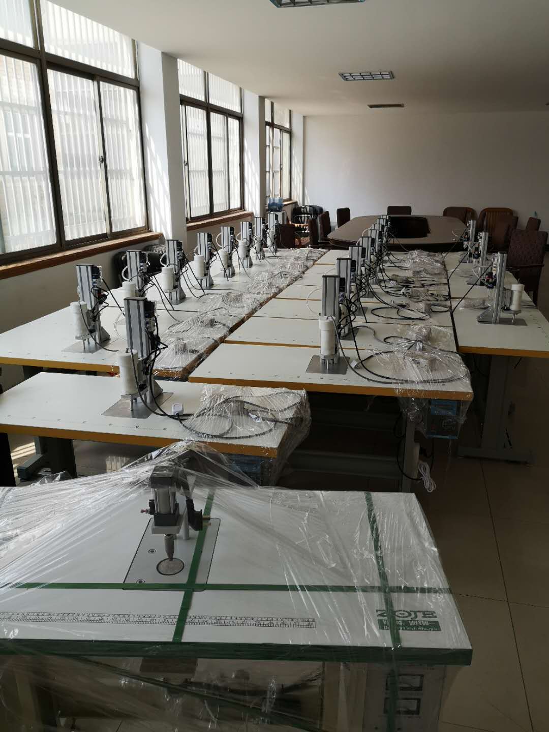 口罩點(diǎn)焊機(jī) 口罩點(diǎn)焊機(jī)